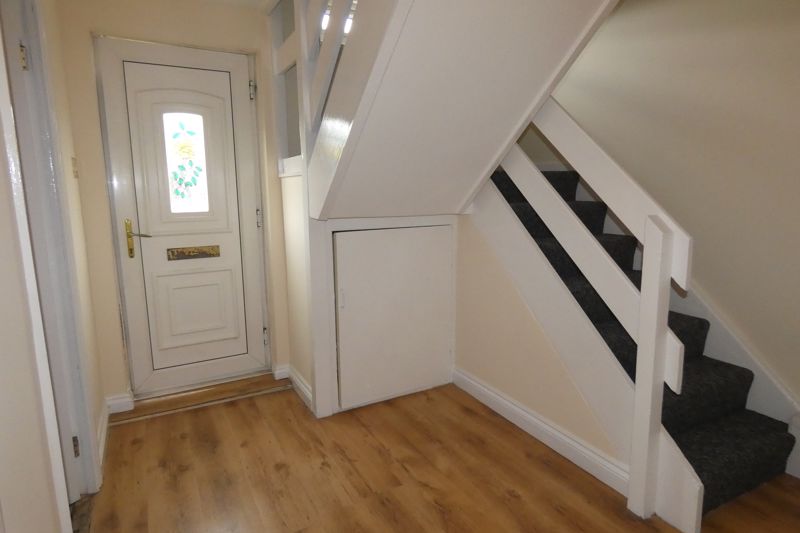 Entrance Hallway- click for photo gallery